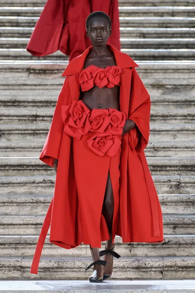 Look 11